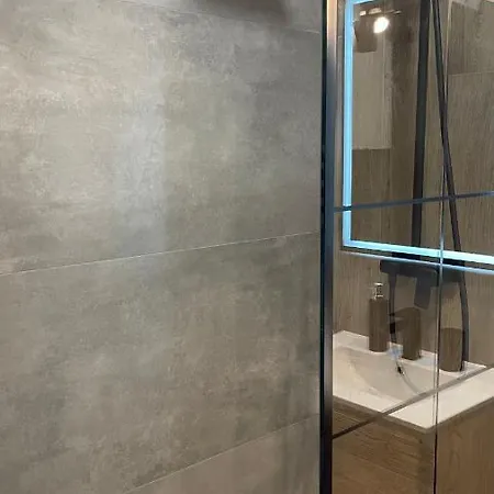 2-room In New House, Wola